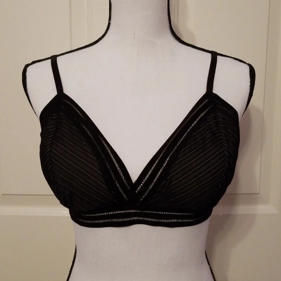 Vince Camuto Other - Vince Camuto Women's Striped Mesh Bralette…
